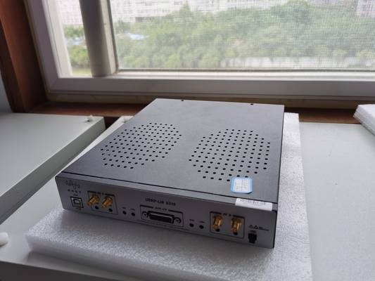 কেনা 120MHz 2952 USRP সফ্টওয়্যার সংজ্ঞায়িত রেডিও Kintex-7 FPGA অনলাইনে উৎপাদন